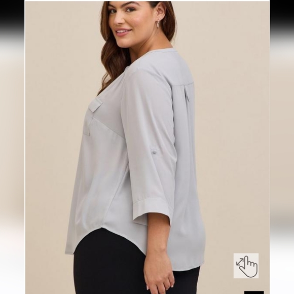 Torrid Harper Georgette Pullover 3/4 Sleeve Blouse Size 4 Harbor Mist Gray NWT - Picture 2 of 3
